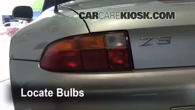 1997 BMW Z3 Roadster 2.8L 6 Cyl. Luces Luz de reversa (reemplazar foco)